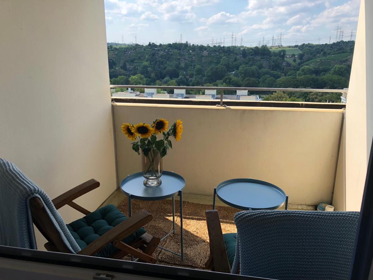 Grosses Appartement Mit Aussichtsbalkon Ludwigsburg Exterior photo